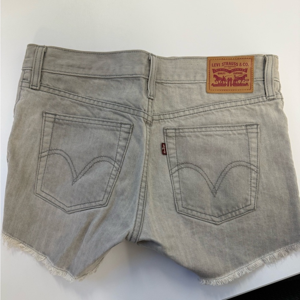 Levi’s grey denim shorts size 26